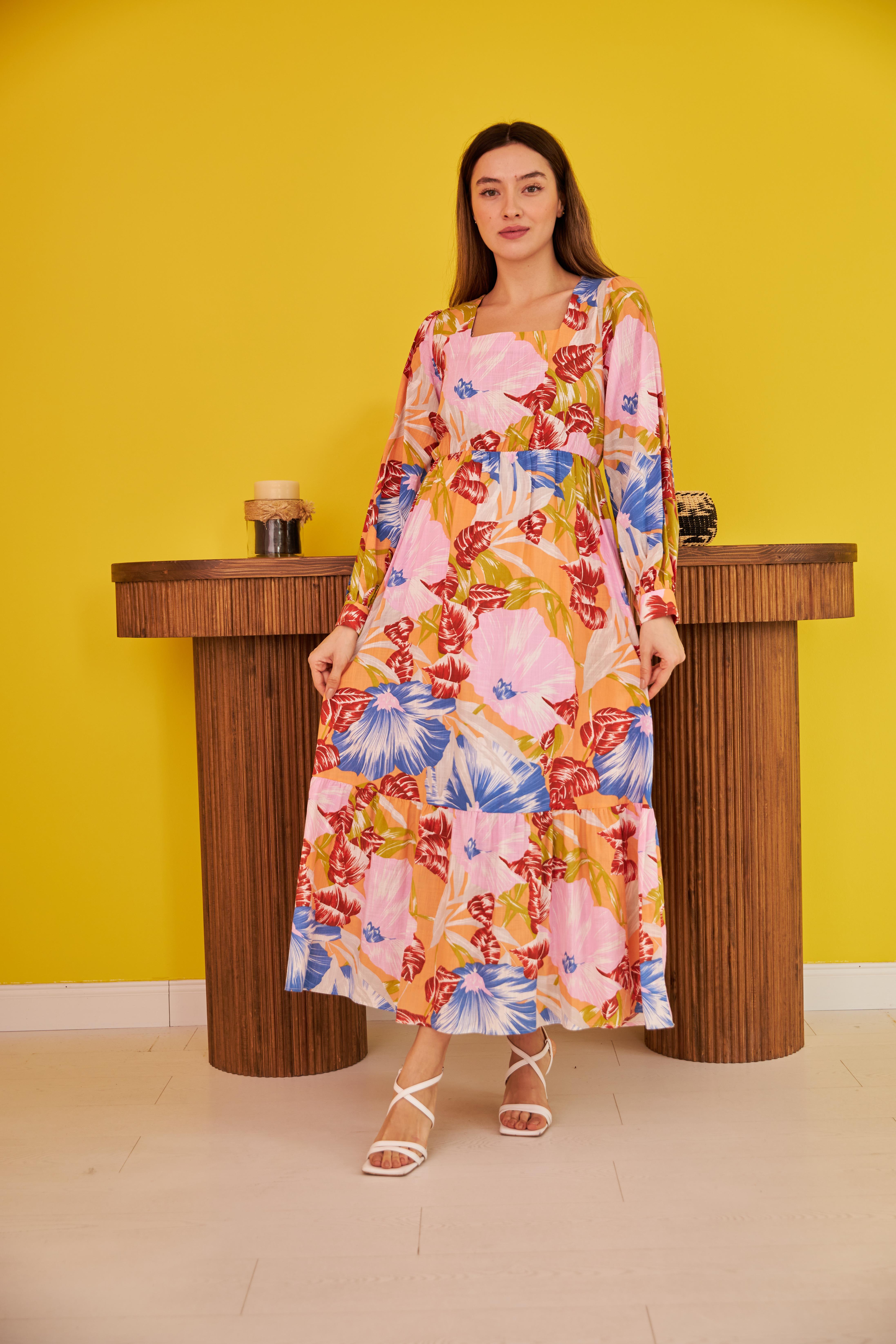 Desenli Keten Elbise