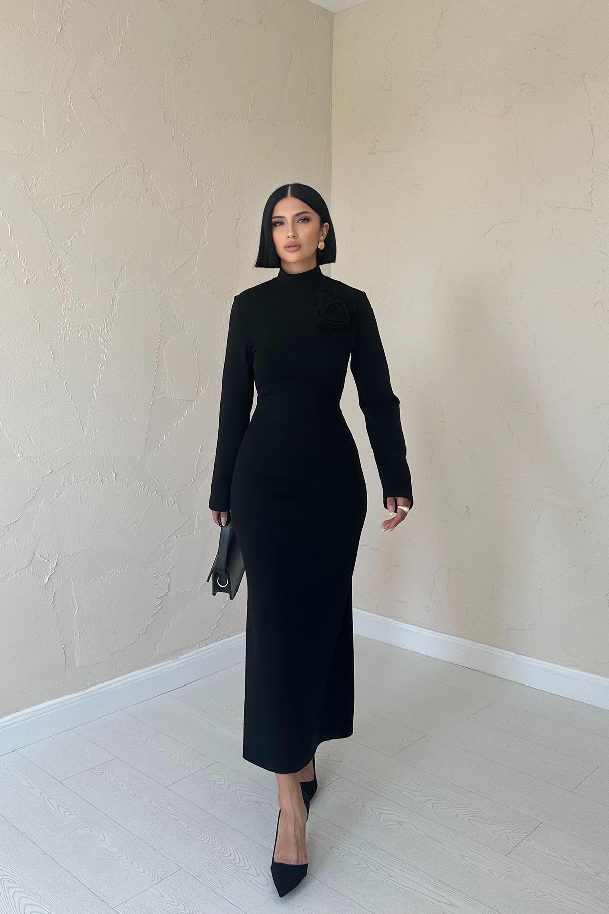 Omzu Güllü Düz Elbise