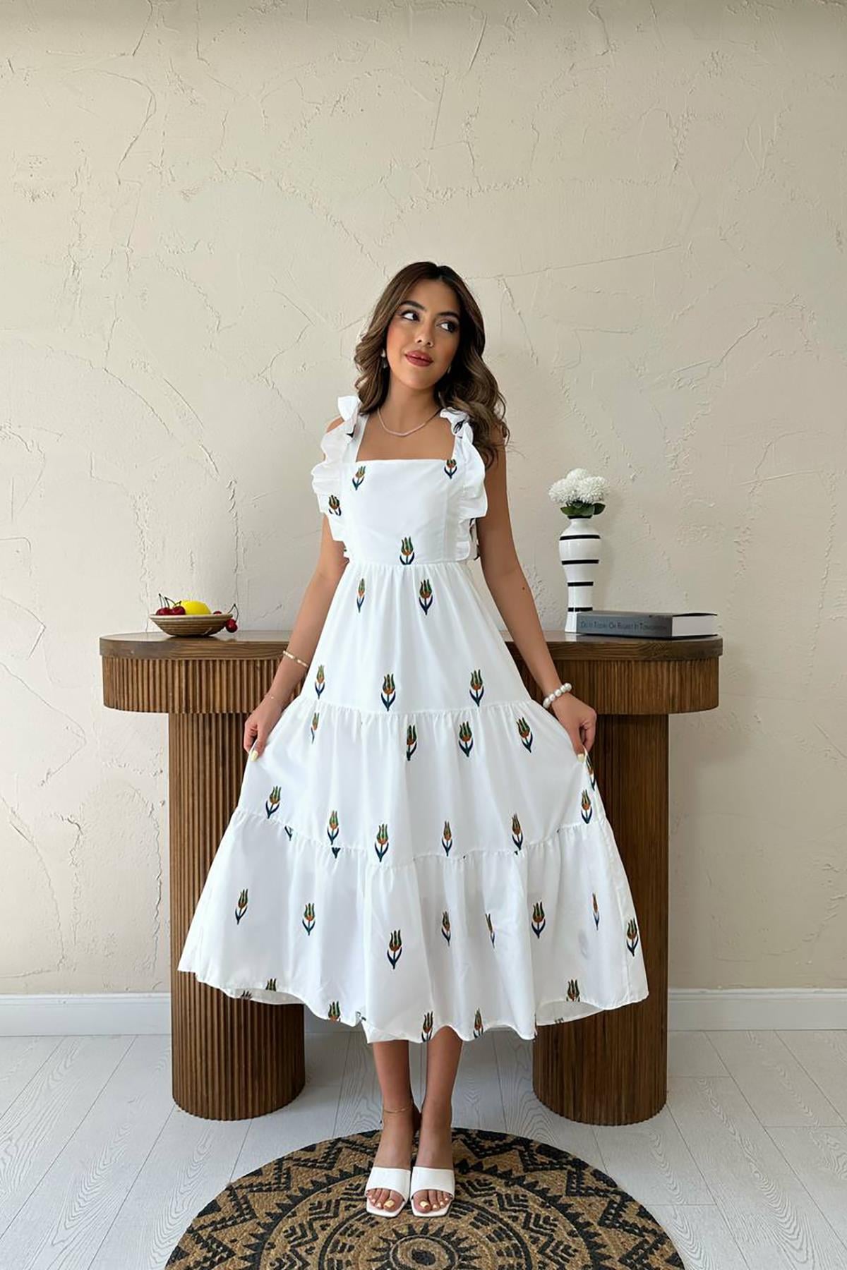 Sıfır Kol Fırfırlı Elbise