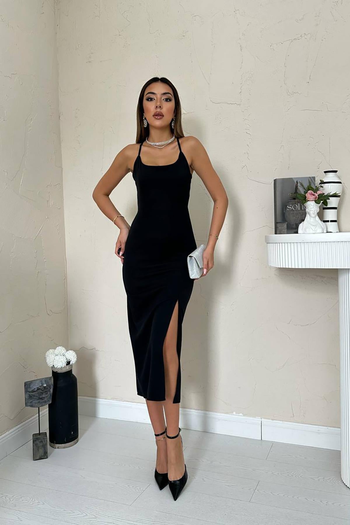 Sırt Dekolteli Elbise