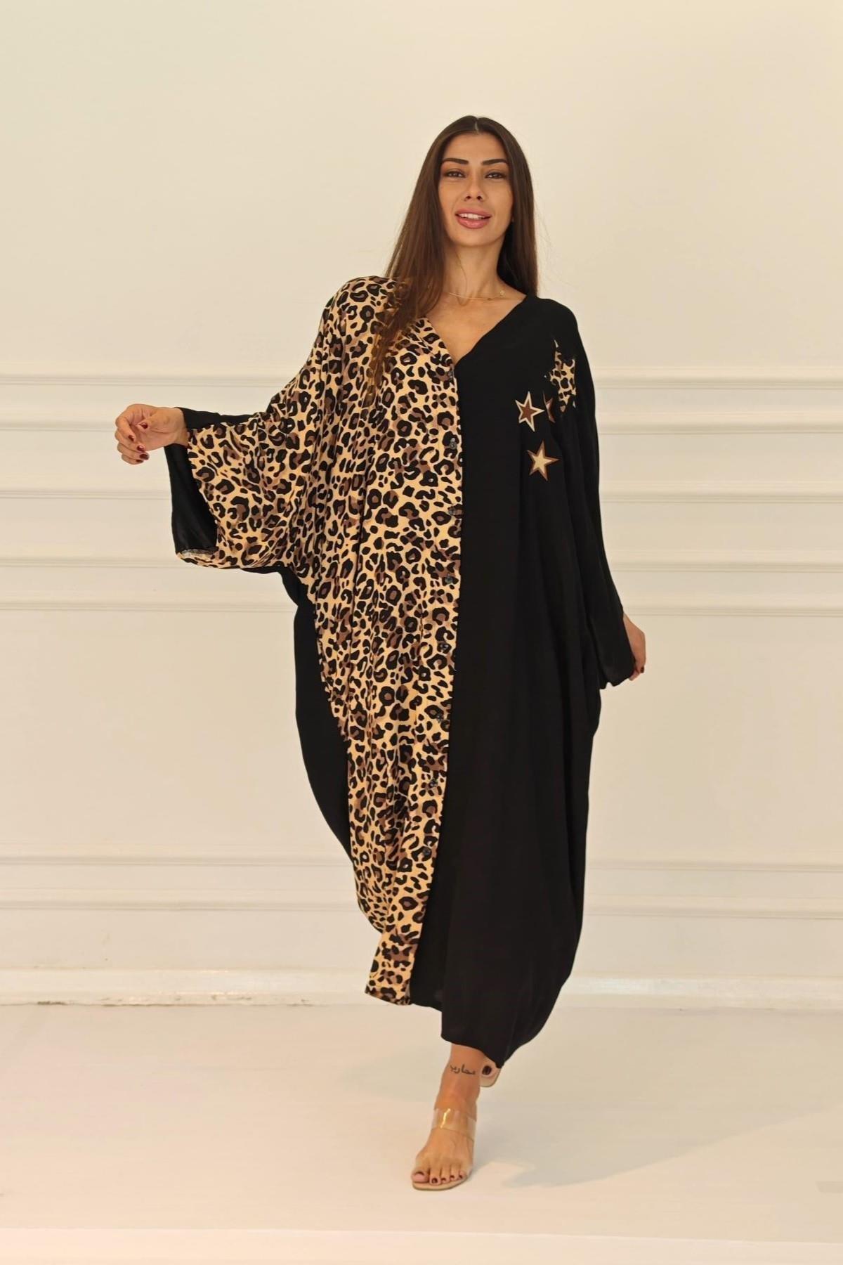 Siyah Leopar Desen Renk Bloklu Yıldız Aplike Nakışlı Cepli Oversize Uzun Elbise
