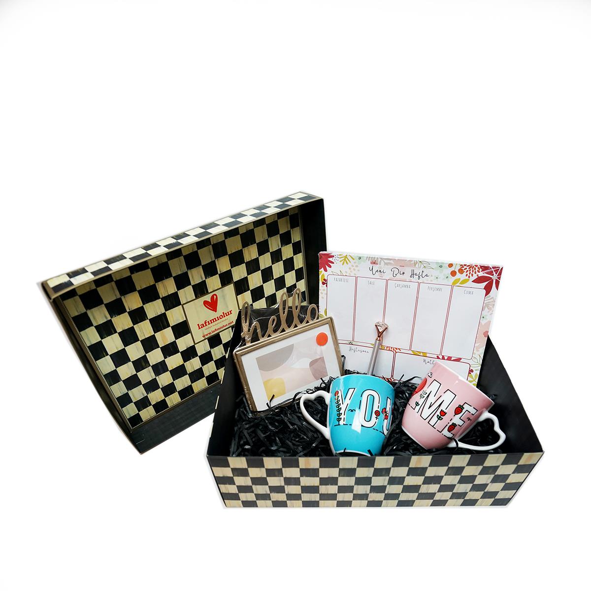 You & Me & Hello Giftbox