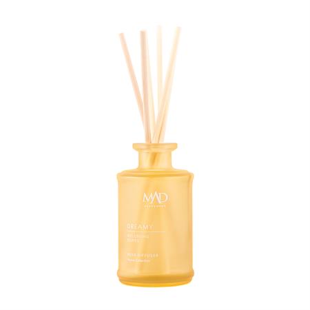 Mad Wellbeing Dreamy 190 ml Ortam Kokusu ve 200 gr Mum Seti