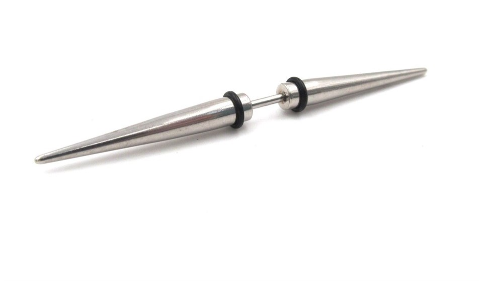 ​​​Welch Çelik Kulak Piercing