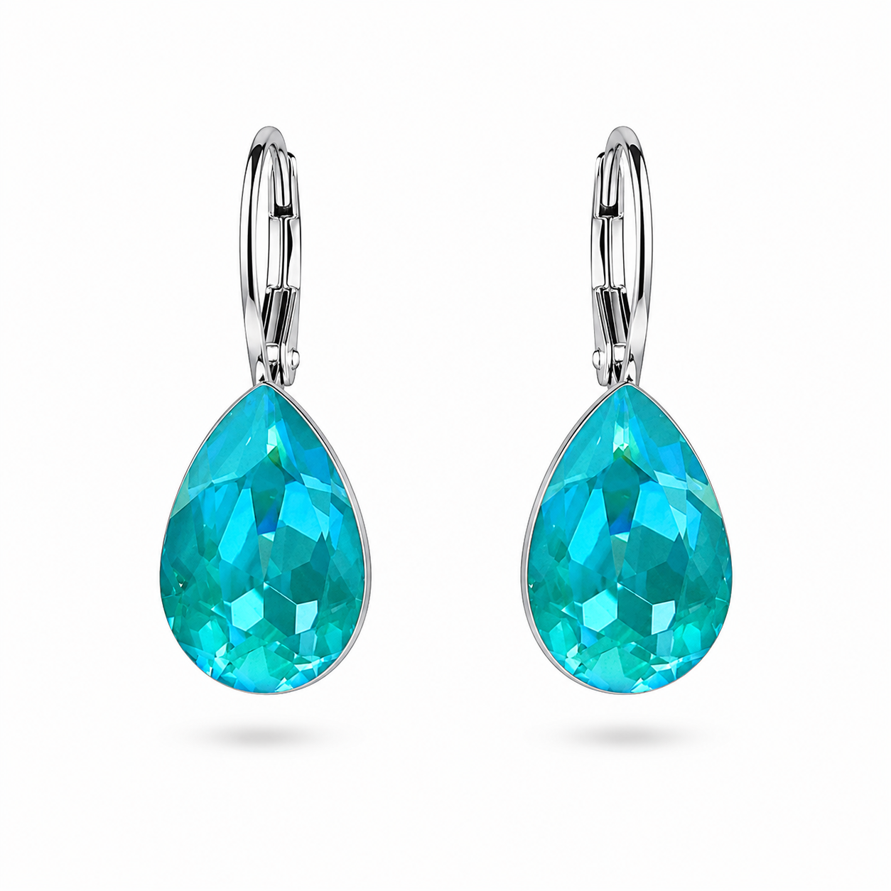 ​Welch Damla Swarovski Taşlı Küpe ​Welch Damla Swarovski Taşlı Küpe 
