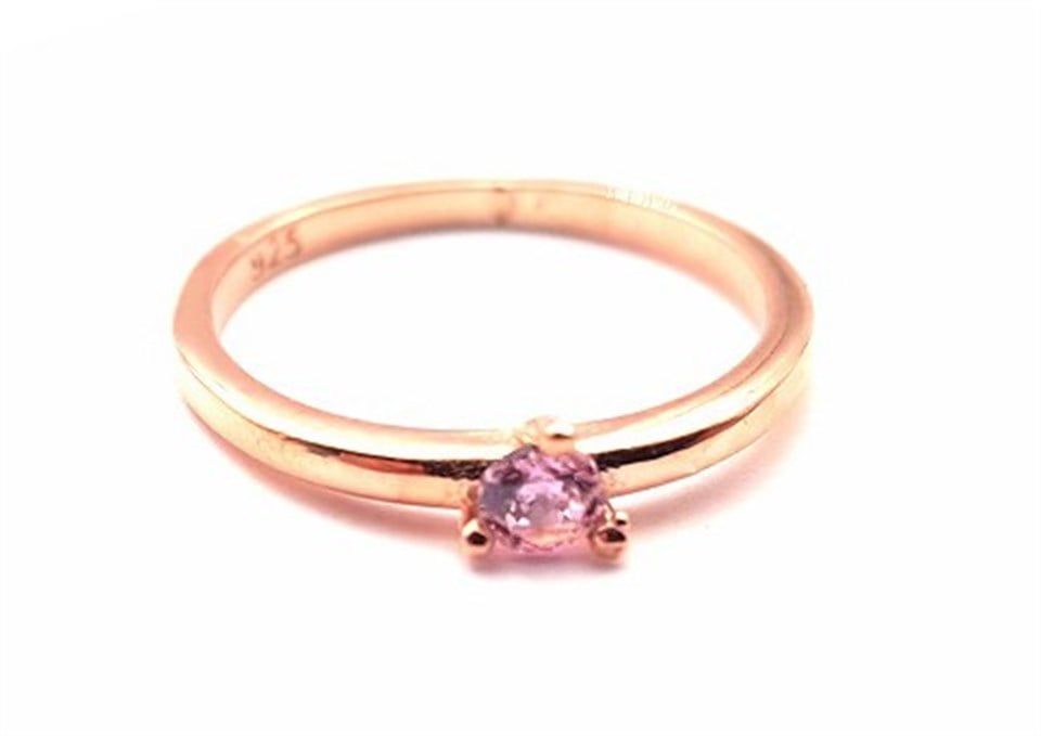 ​Welch Lila Tek Taşlı Gümüş Yüzük