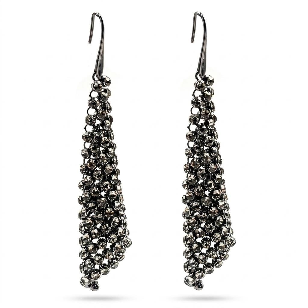 ​Welch Siyah Taşlı Swarovski Küpe ​Welch Siyah Taşlı Swarovski Küpe 