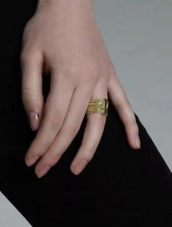 Welch Çoklu Halka Altın Kaplama Çelik Yüzük