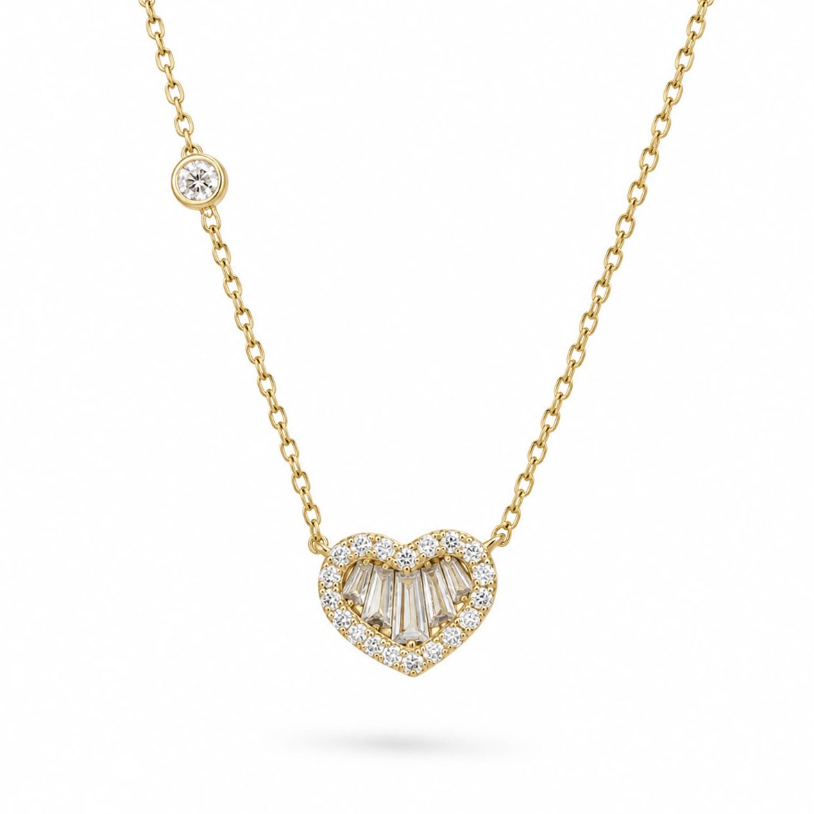 Welch Baguette Heart Gold Kolye - 925 Ayar Gümüş Baget Taşlı Kalp 925 Ayar Gümüş Kolye - 925 Ayar Gümüş ve Gümüş Kolye Modelleri | WELCH 