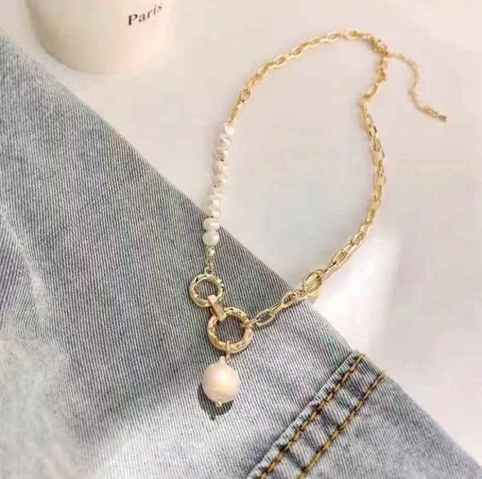 ​​Welch Gold Steel Chain Pearl Necklace