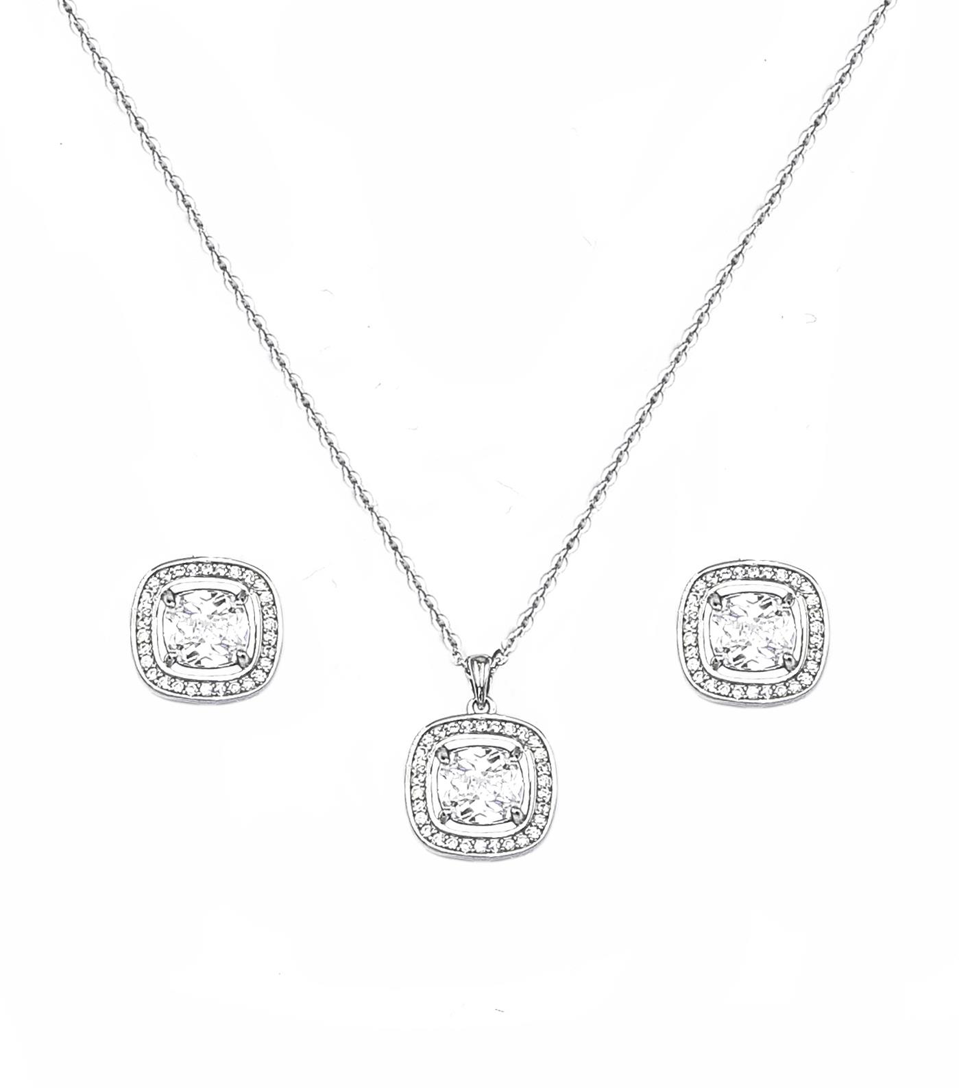 Welch İthal 925 Ayar Kararmaz Gümüş Kolye Küpe Set