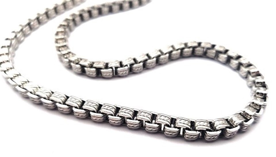 Welch White Steel Chain Necklace