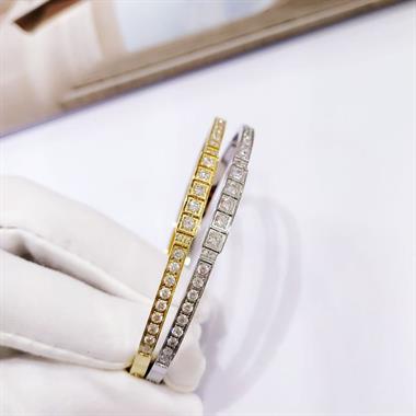 Welch Gold Taşlı Çelik Bileklik