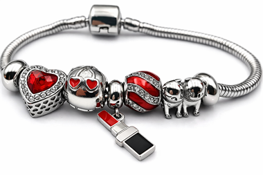 ​​​Welch Çelik Ruj Charm Ve Köpek Charm Bileklik