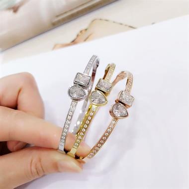 Welch Gold Taşlı Çelik Bileklik