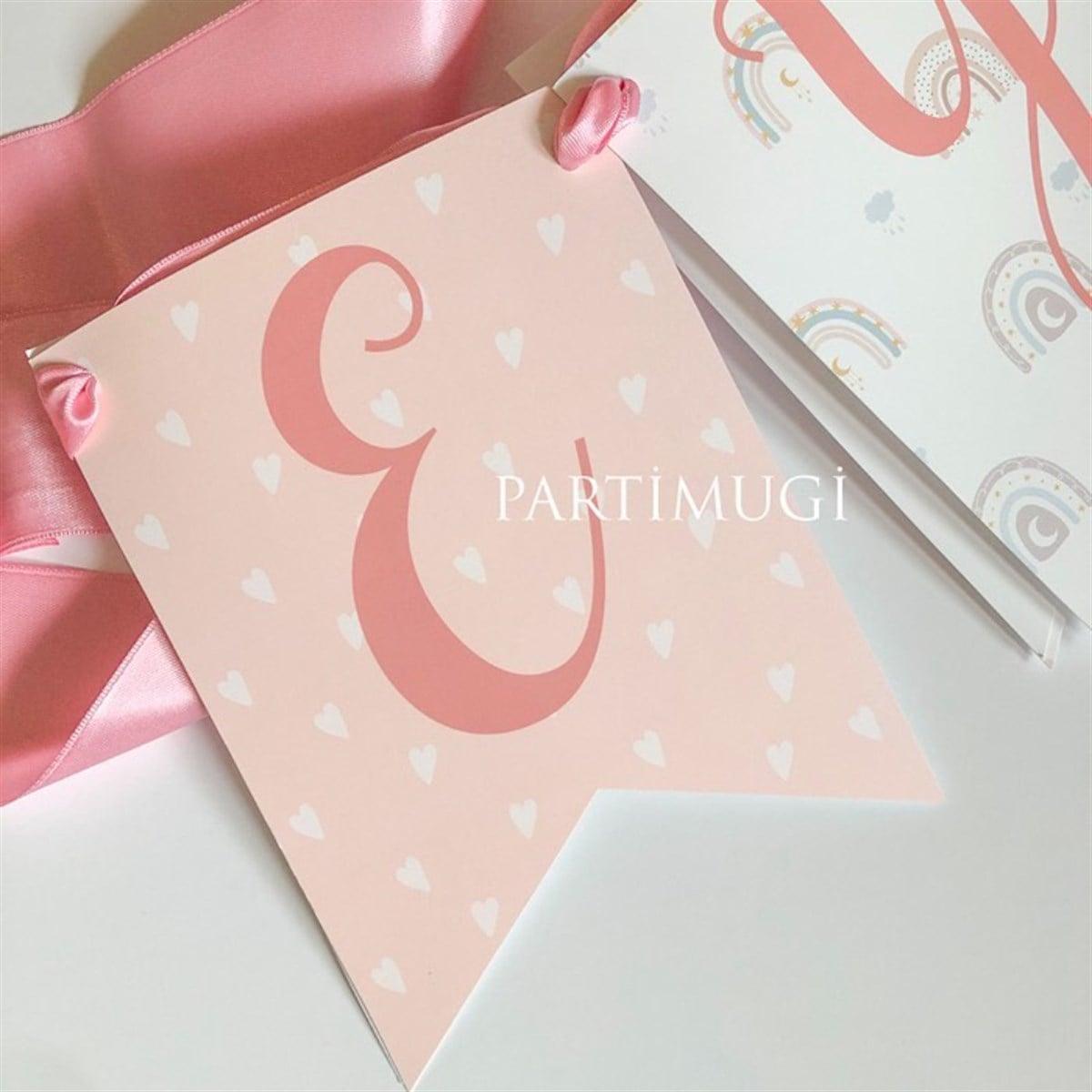 Pembe Gökkuşağı Temalı Harf Banner