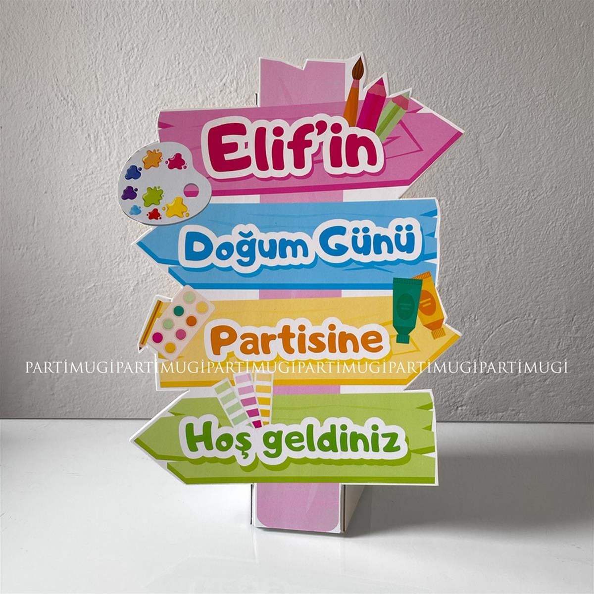 Ressam Temalı Hoşgeldiniz Panosu