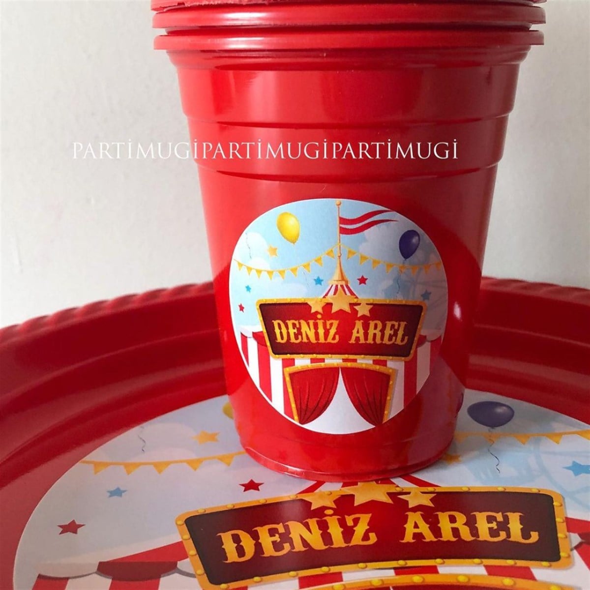 Sirk Temalı Bardak