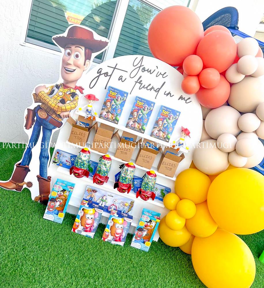 Toy Story Woody Temalı Figür Maket
