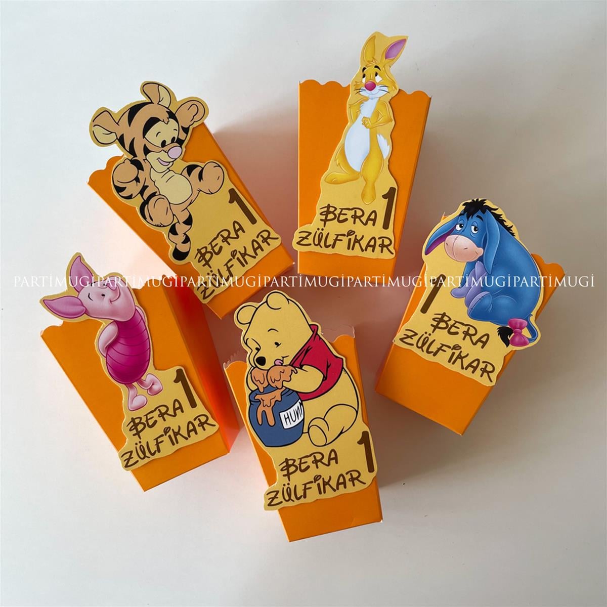 Winnie The Pooh Temalı İsimli Popcorn Kutusu