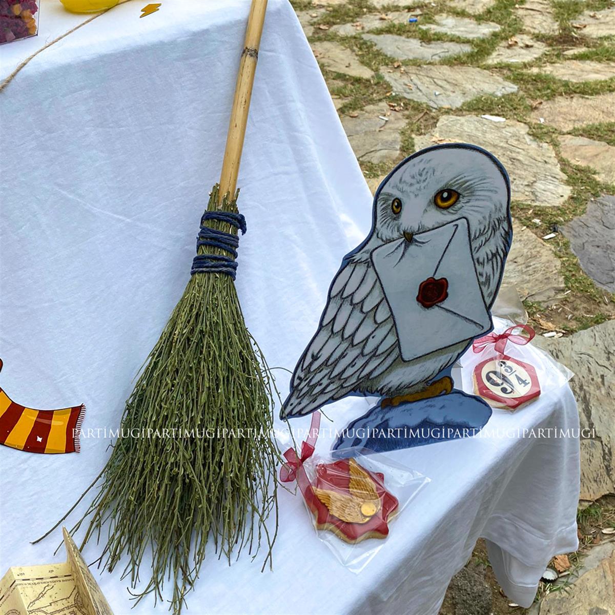 Harry Potter Temalı Baykuş Ayaklı Maket