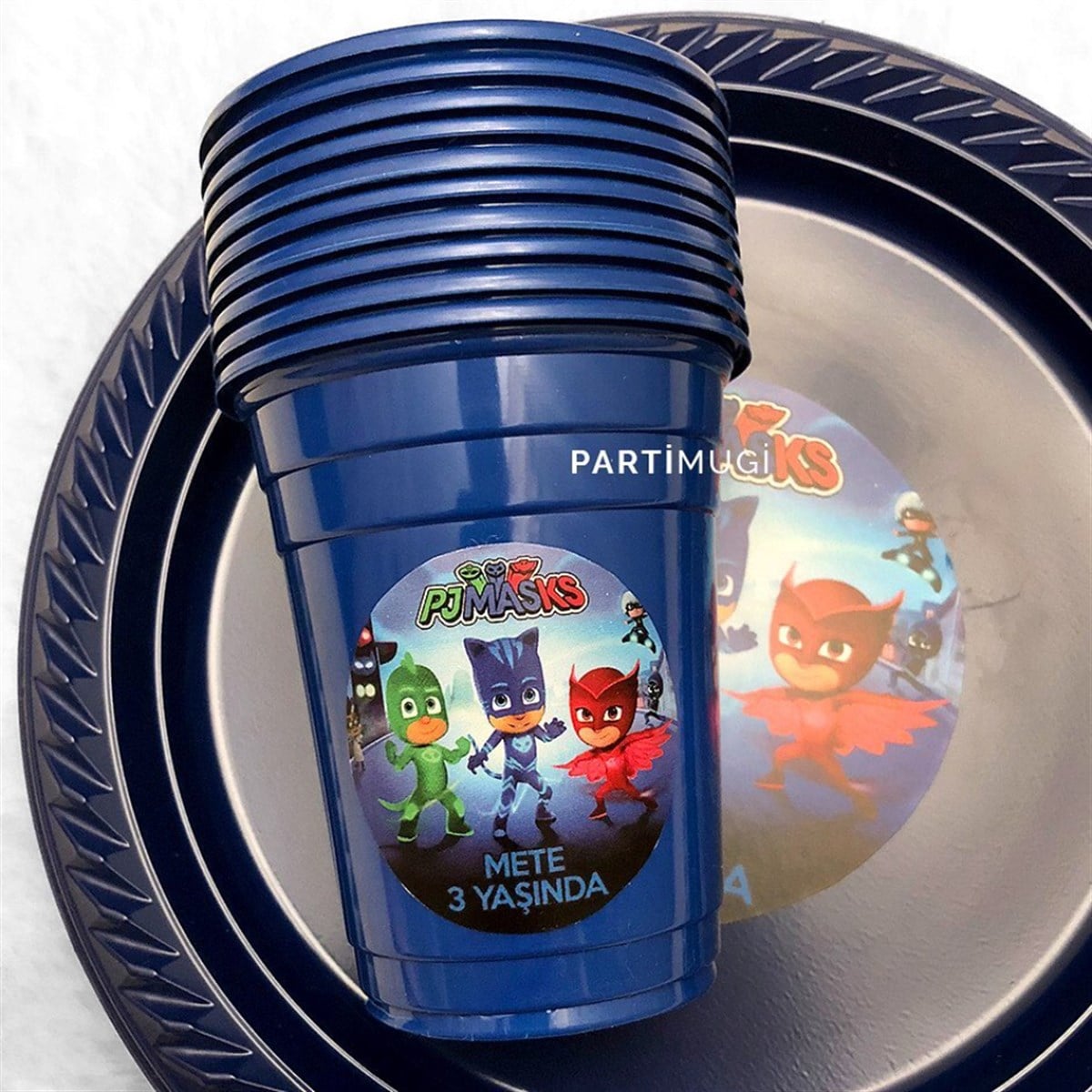 Pijamaskeliler Temalı Bardak