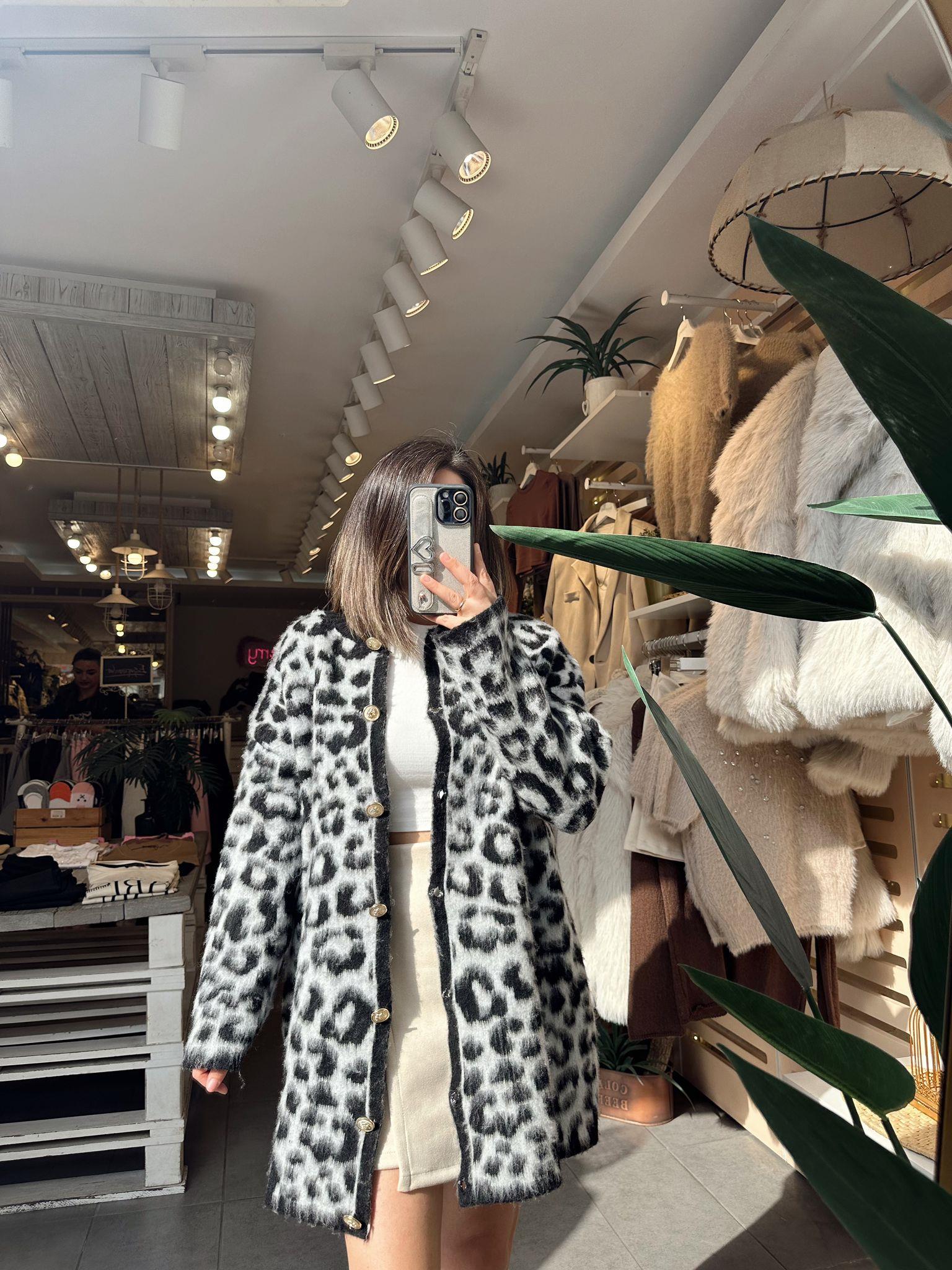 Gri Leopar Desenli Hırka