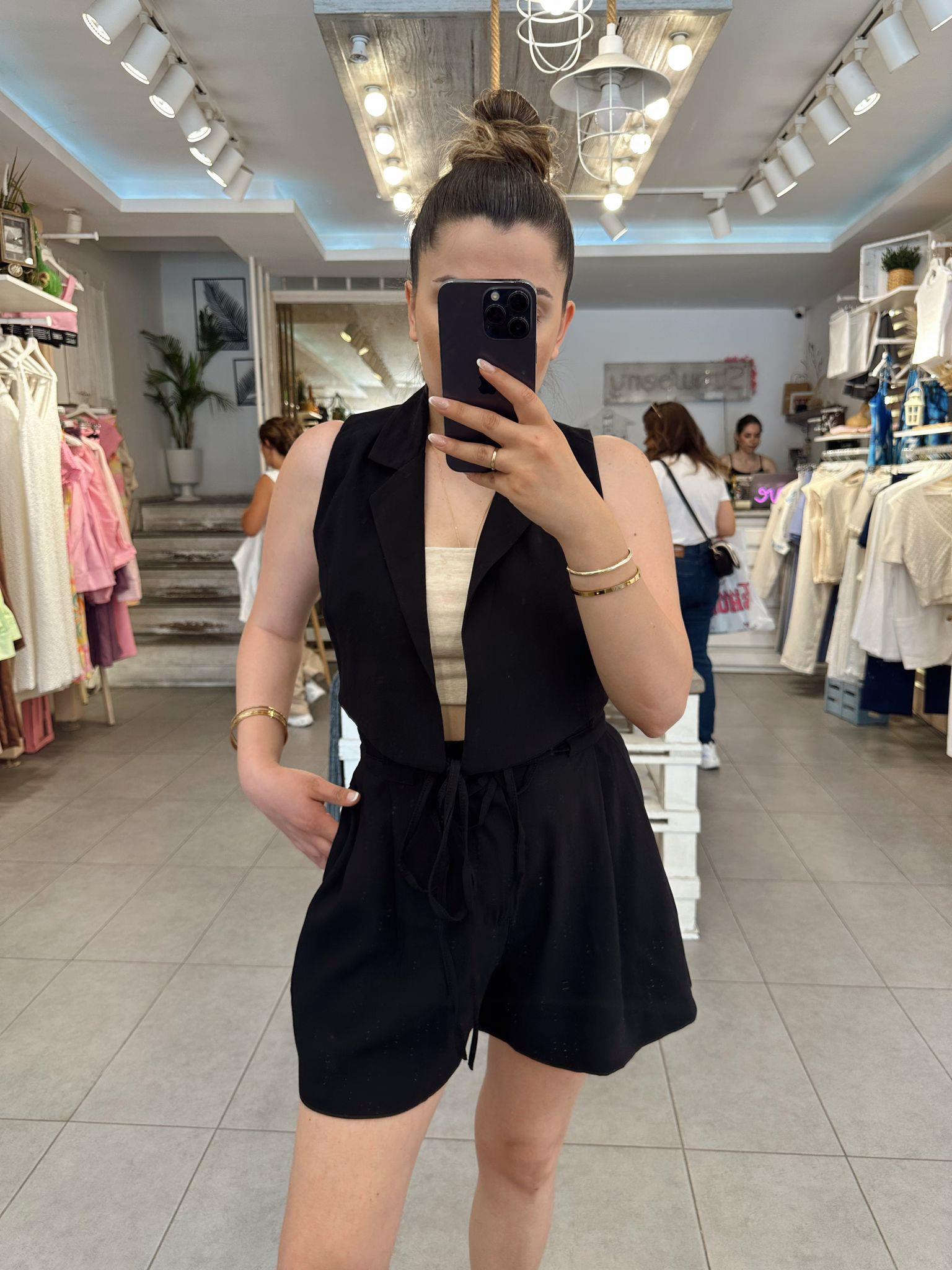 Siyah Crop Yelek 