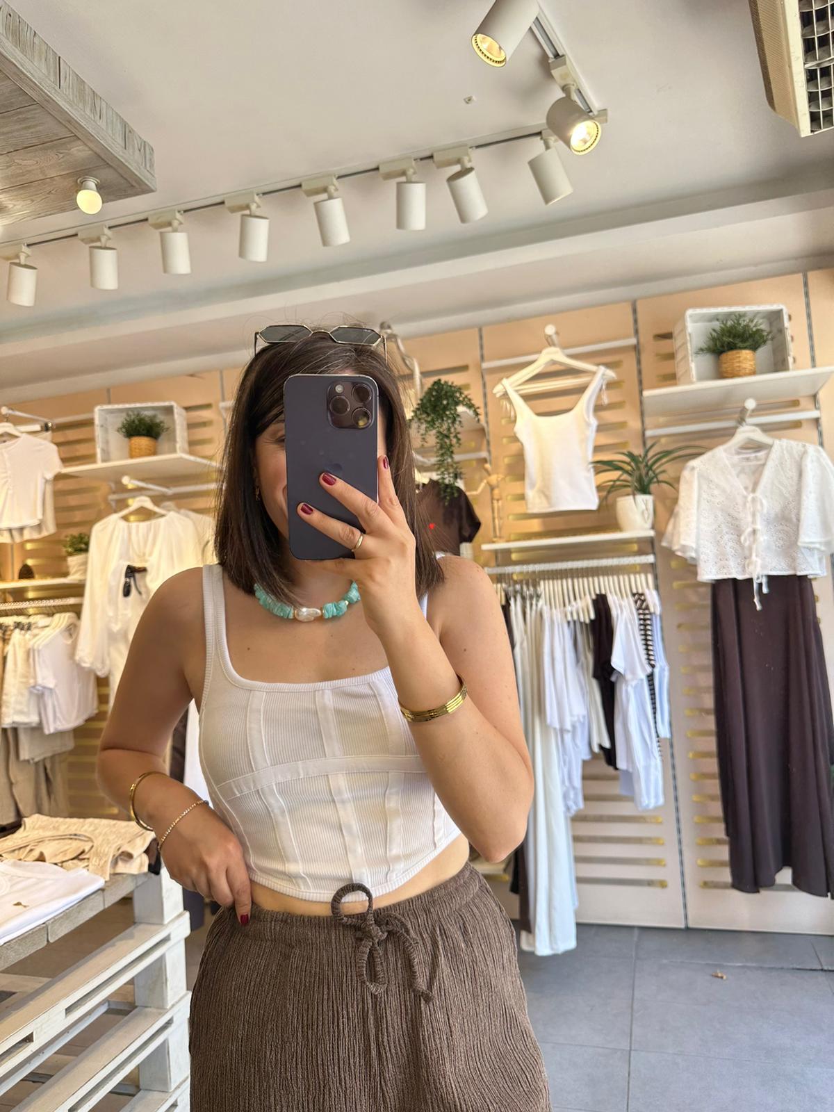 3793 Beyaz Korse Top