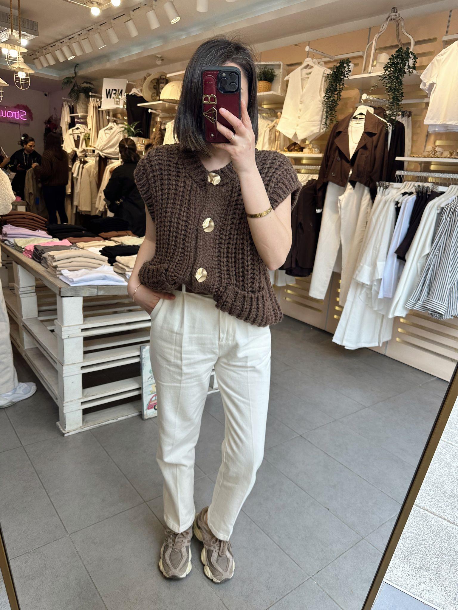 Ekru Beli Kemerli Pantolon