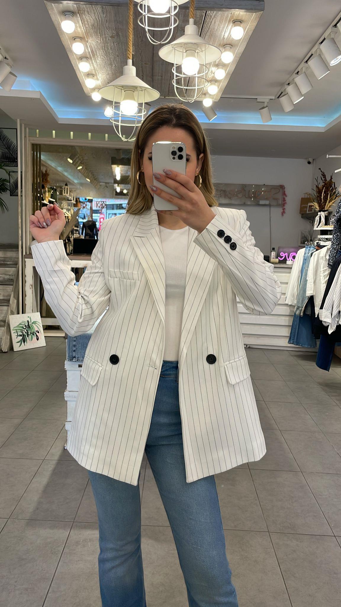 Beyaz Çizgili Blazer Ceket 