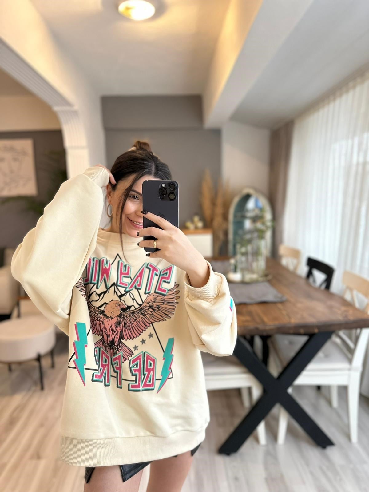 Bej Baskılı Sweat | StrawberryWear