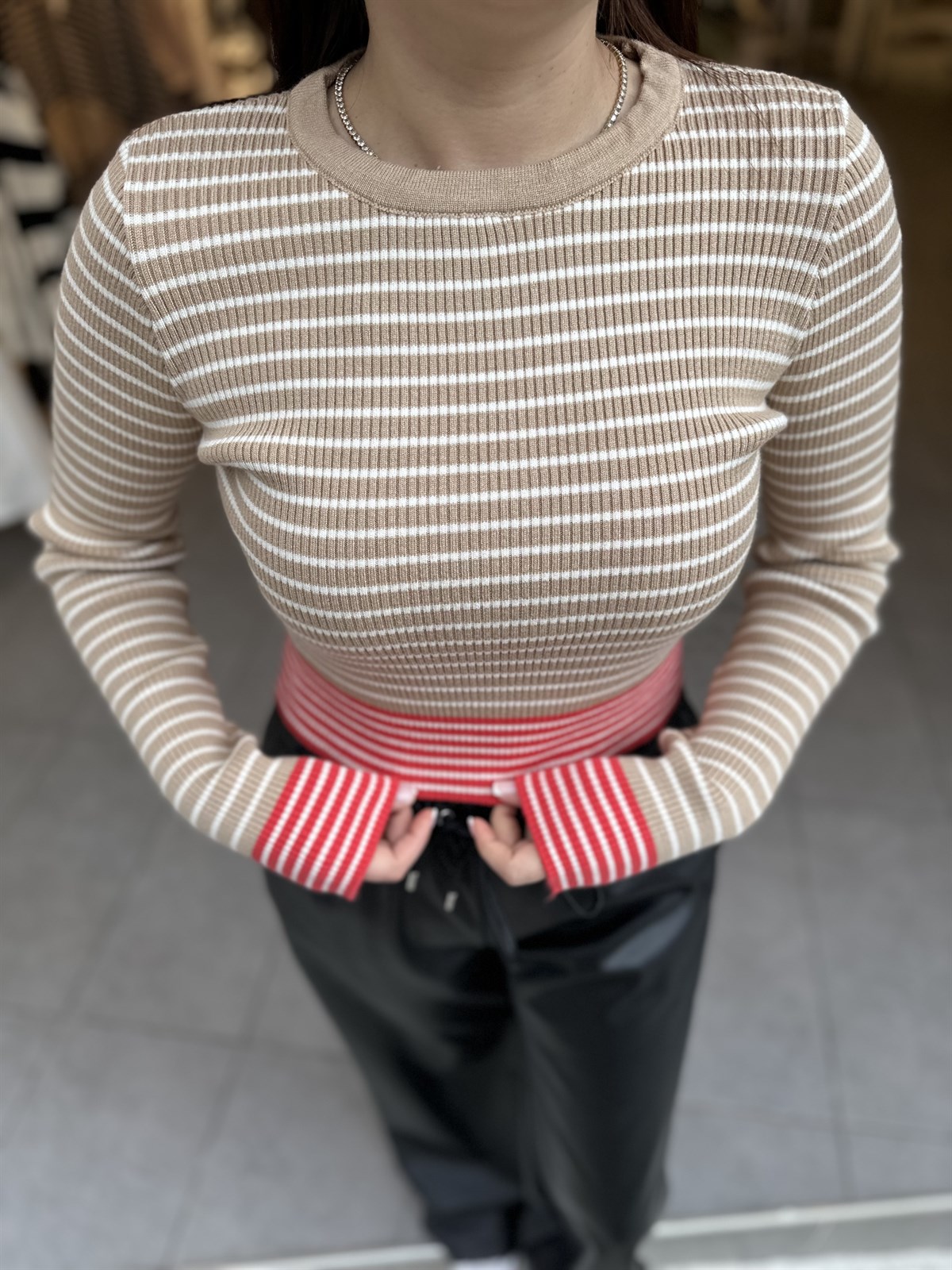 Bisiklet Yaka Çizgili Kazak | StrawberryWear