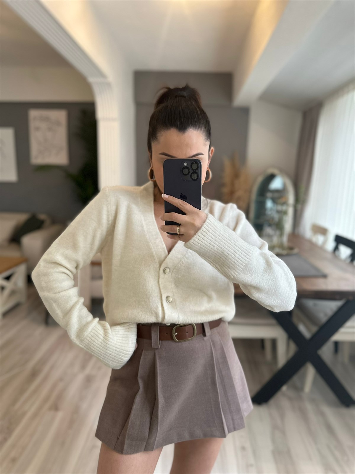 Ekru Dügme Detay Hırka  | StrawberryWear