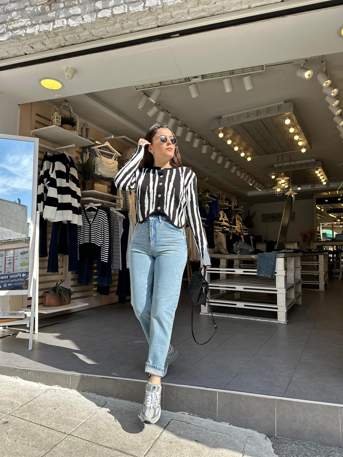 Mom Jean  | StrawberryWear