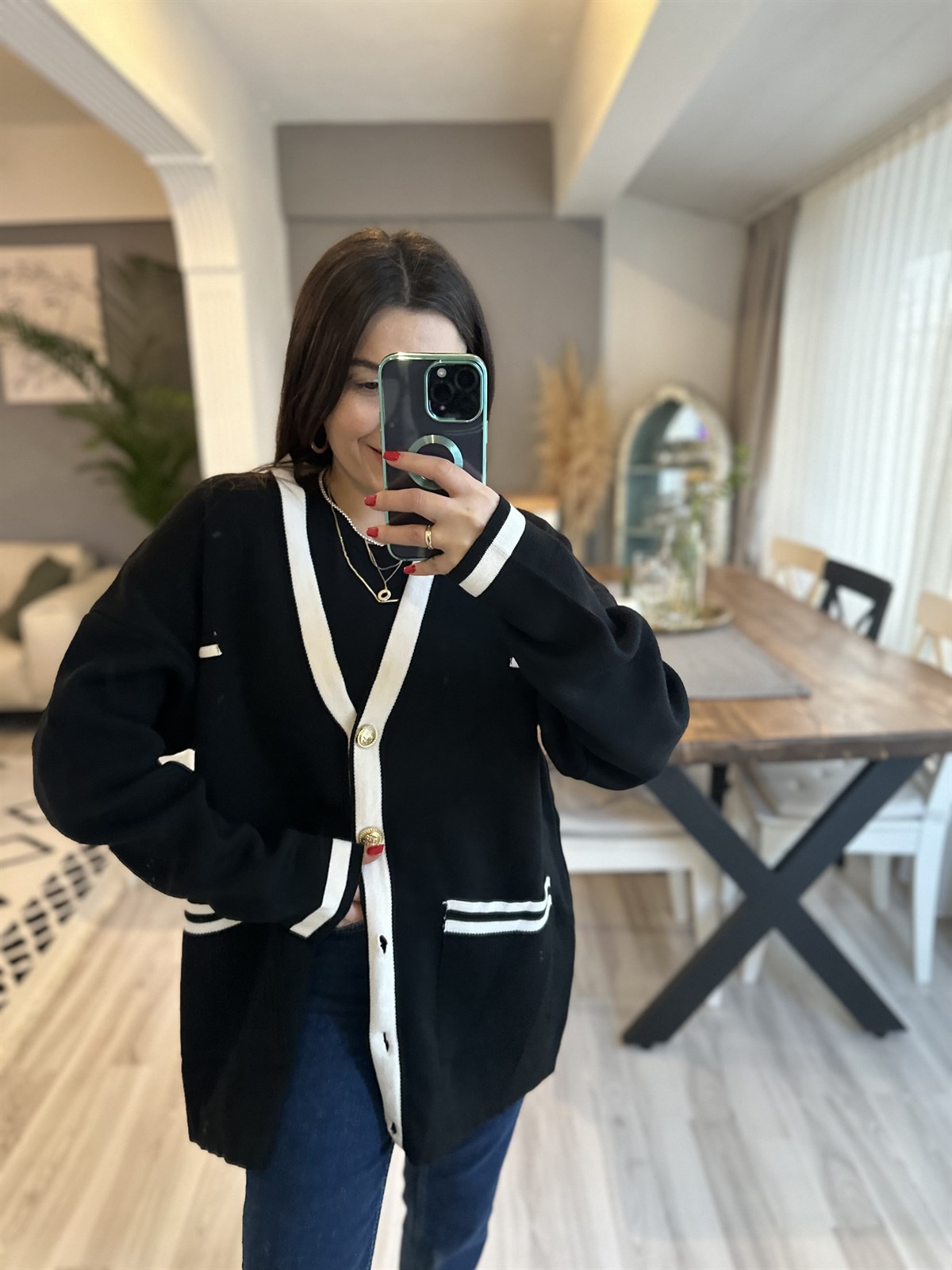 Oversize Dügme Detay Hırka | StrawberryWear