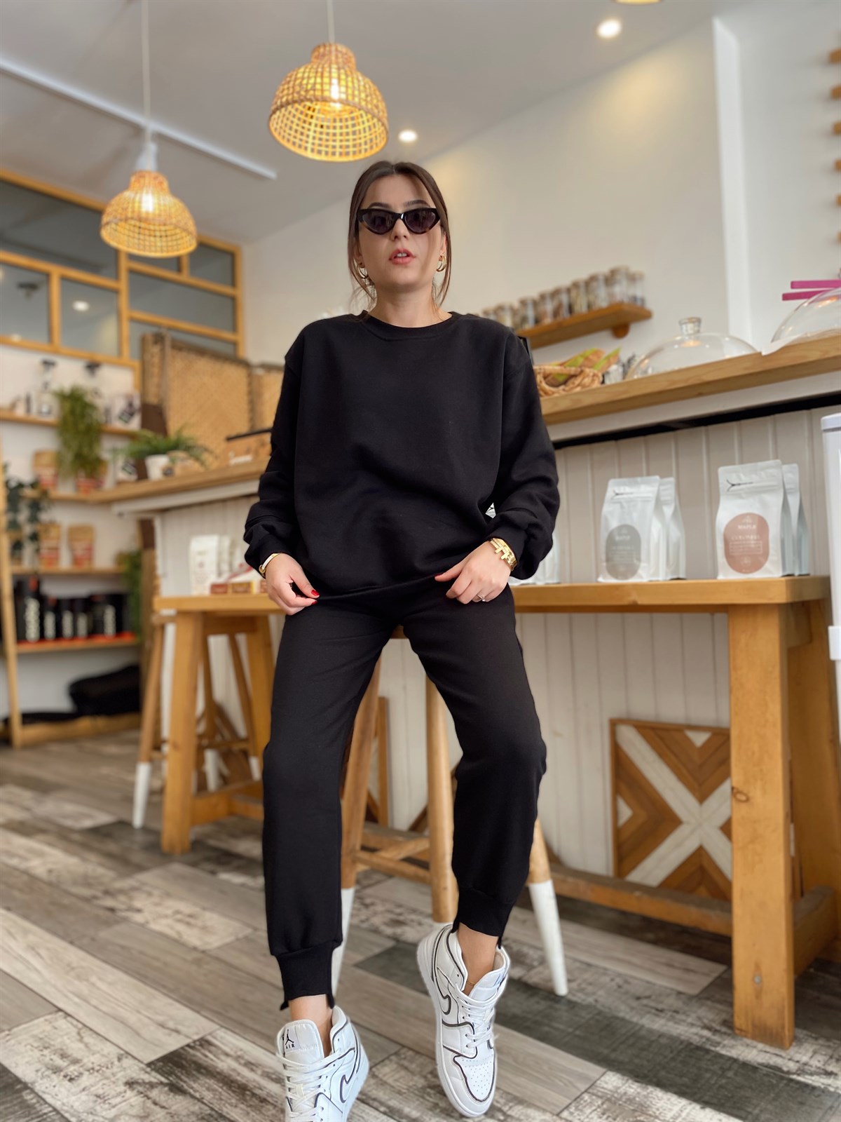 Paça Detay Siyah Eşofman Alt | StrawberryWear