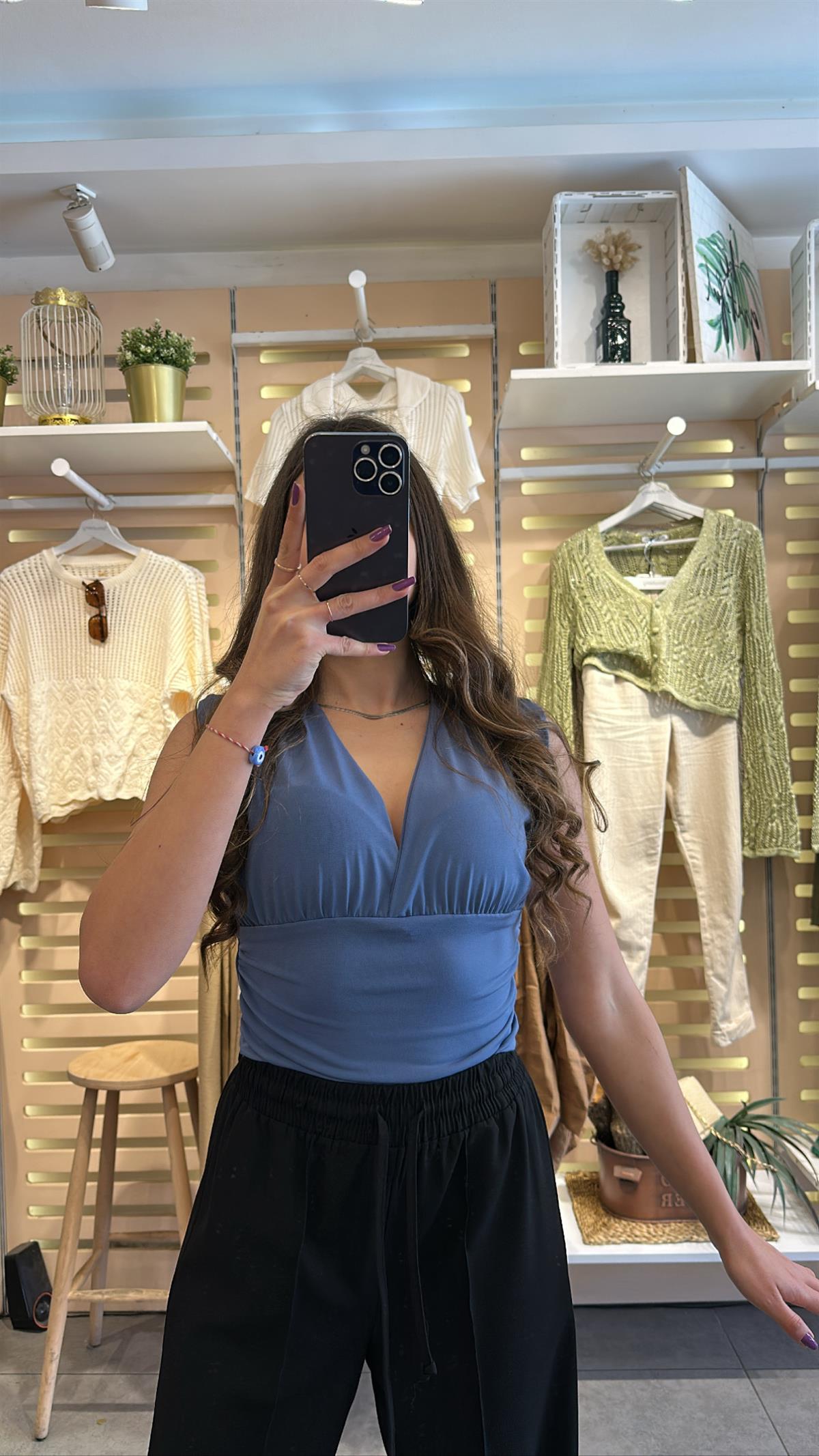 V Yaka Lacivert Kolsuz Bluz | StrawberryWear