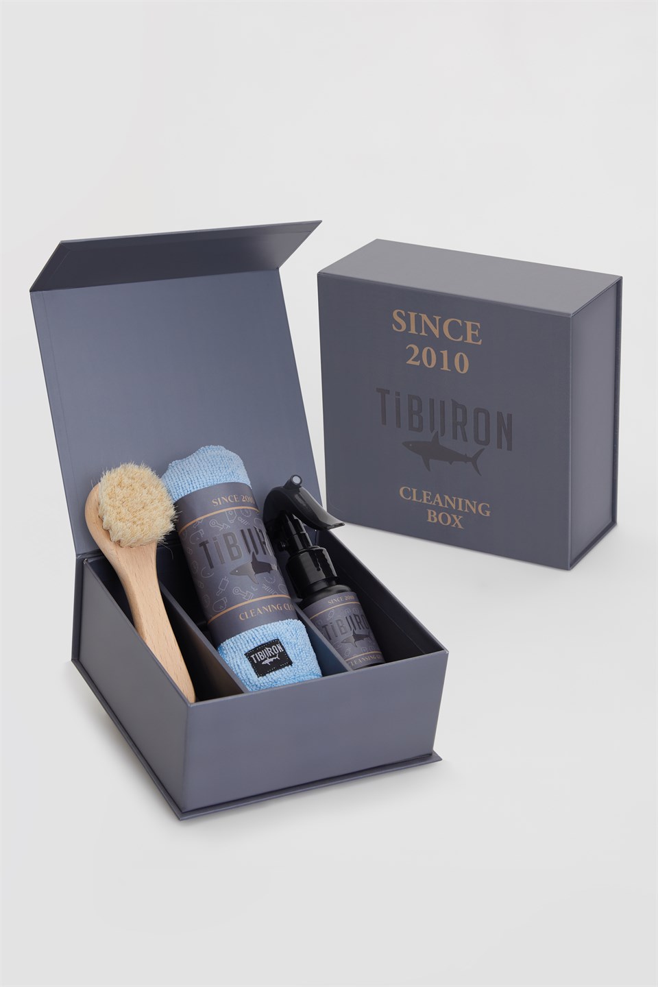 Tiburon Cleaning Box