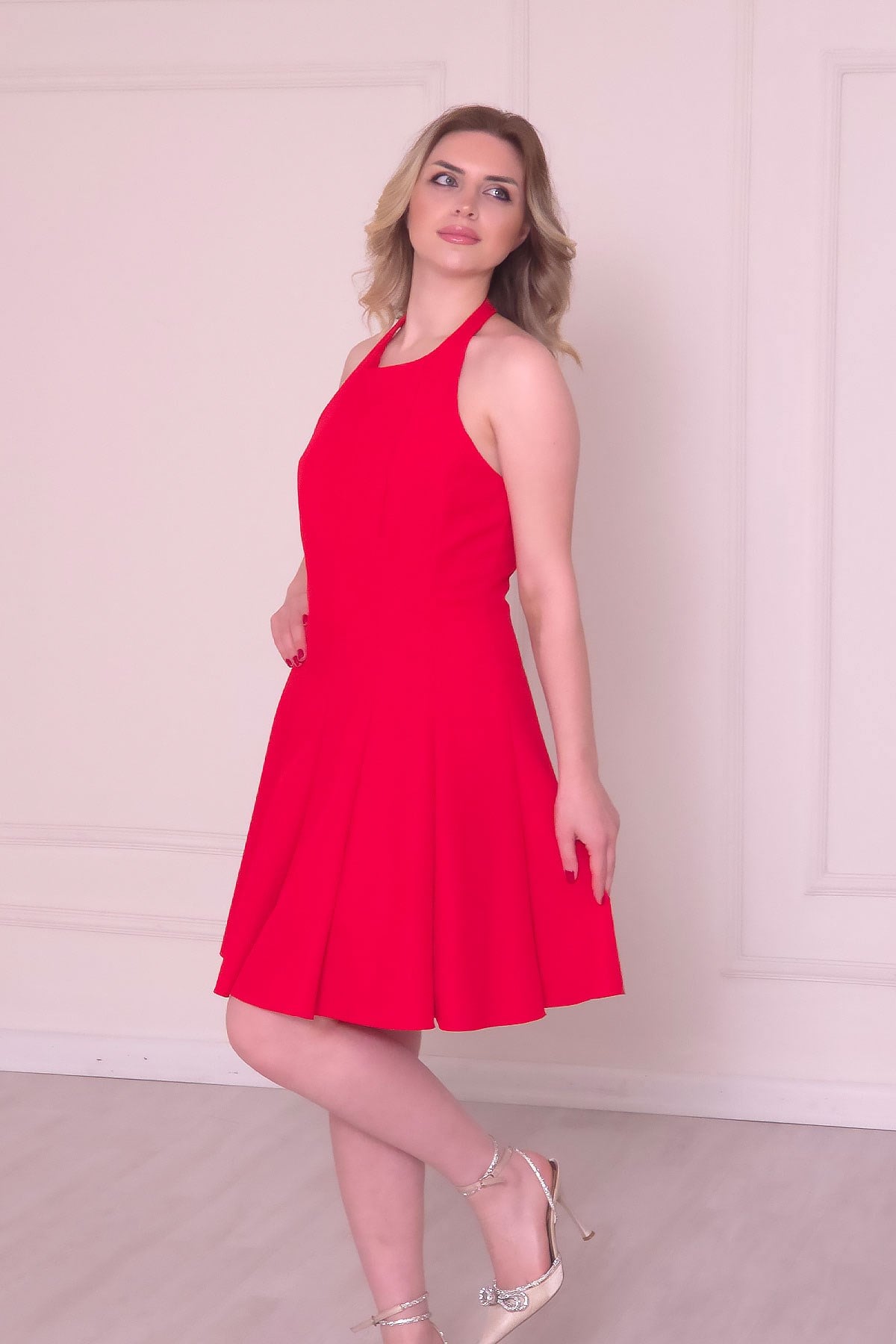 Kırmızı Pileli Halter Yaka Kısa Abiye 4848