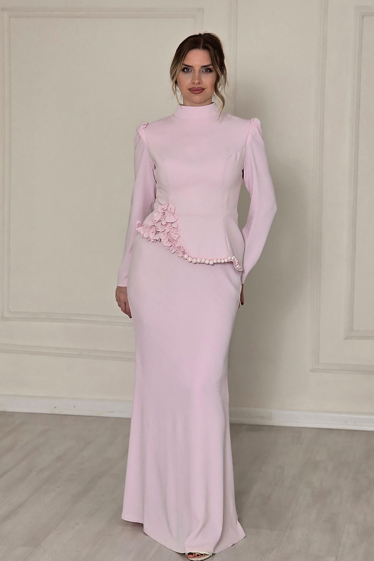 Pembe Çiçek Detaylı Krep Tesettür Abiye 4601