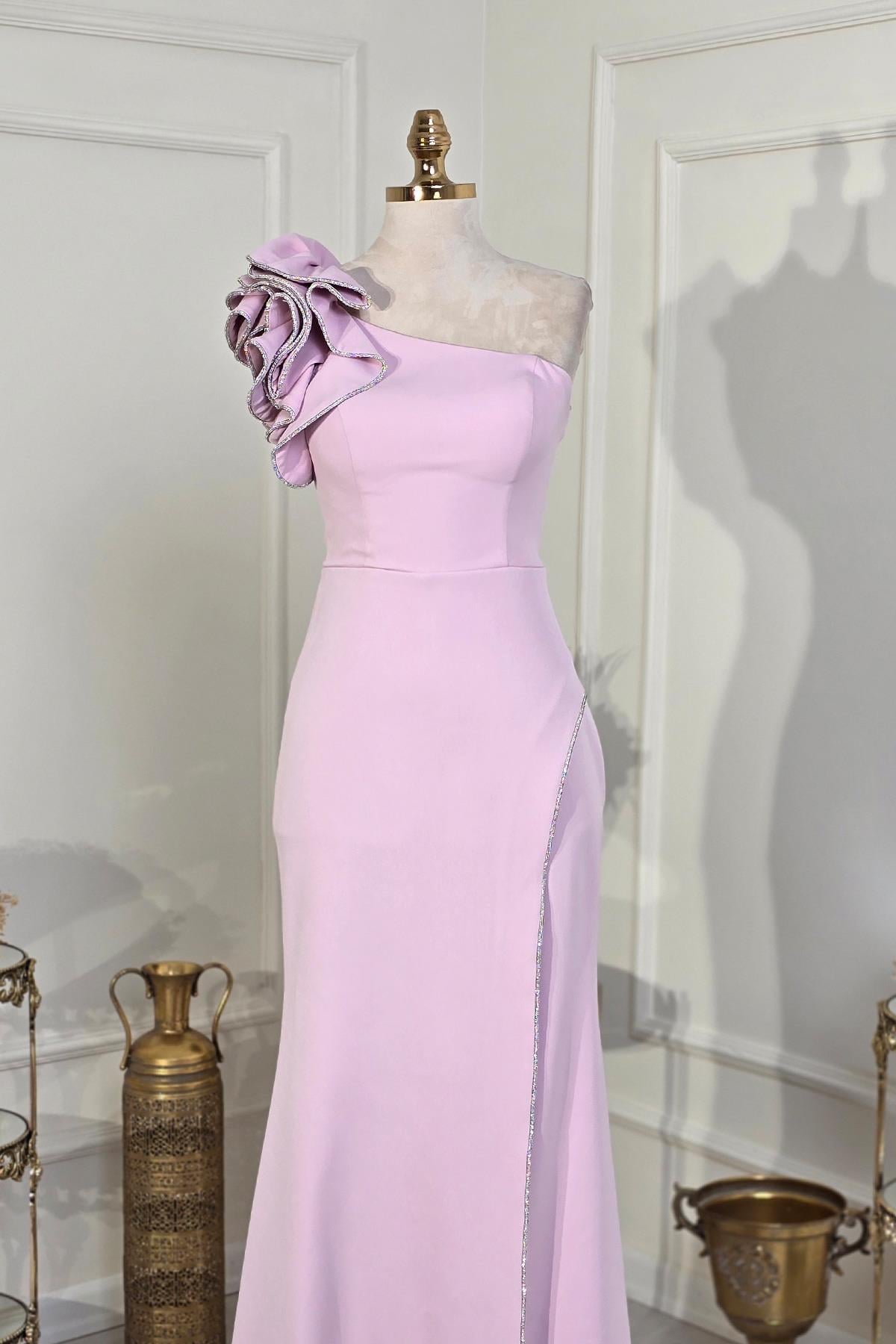 Pembe Krep Omuz Detaylı Elbise 10023