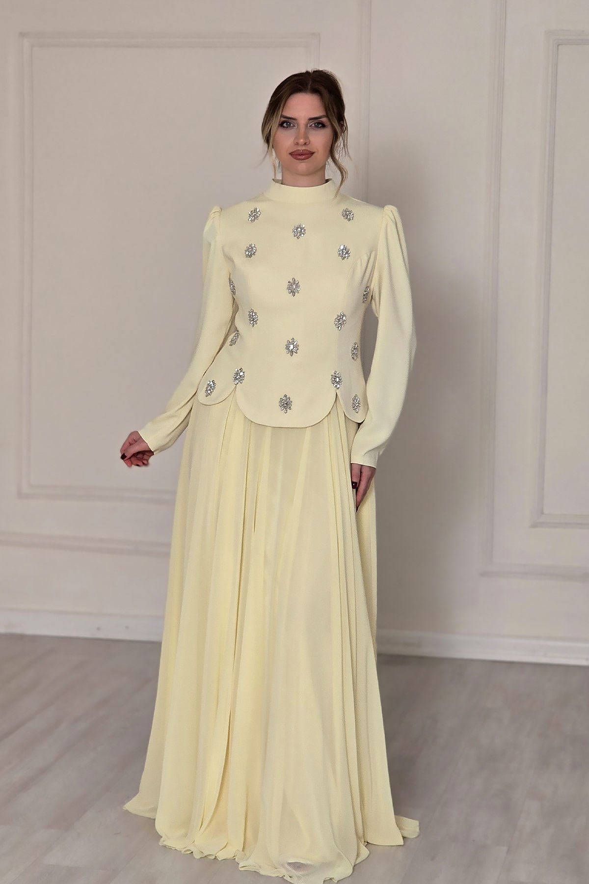 Sarı Taşlı Krep Tesettür Abiye 4561