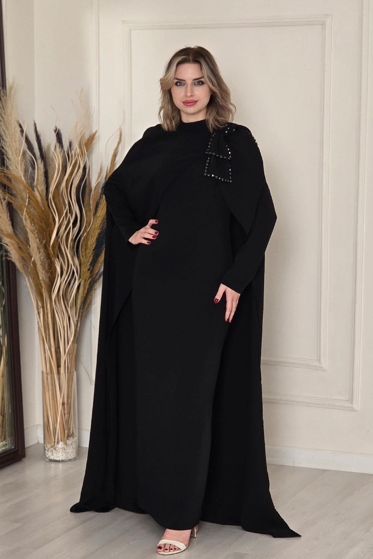 Siyah Pelerinli Elbise 5375