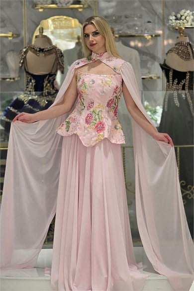 Pembe Eteği Şifon Çiçekli Pelerinli Abiye 2270