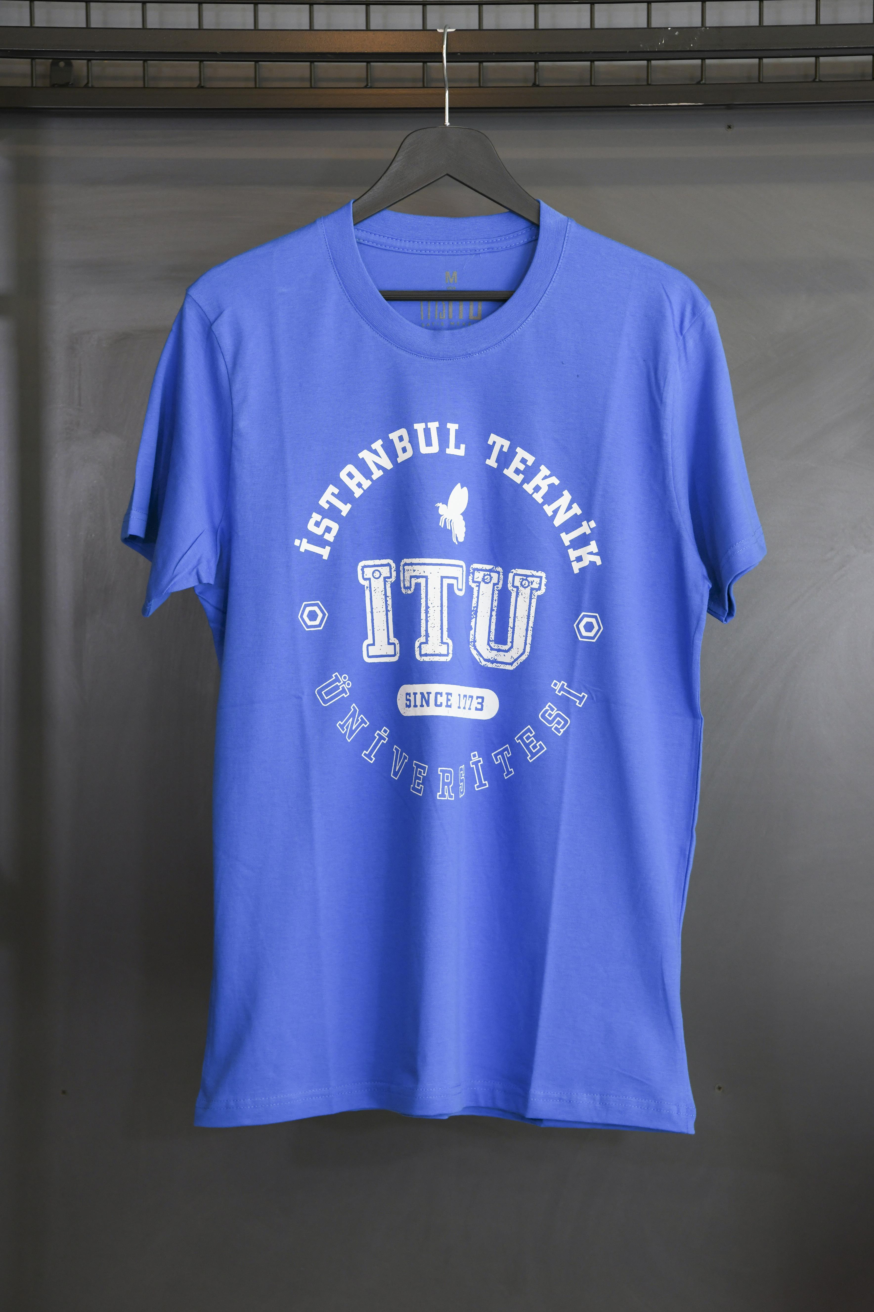 1773İtu.store Classic T-Shirt 