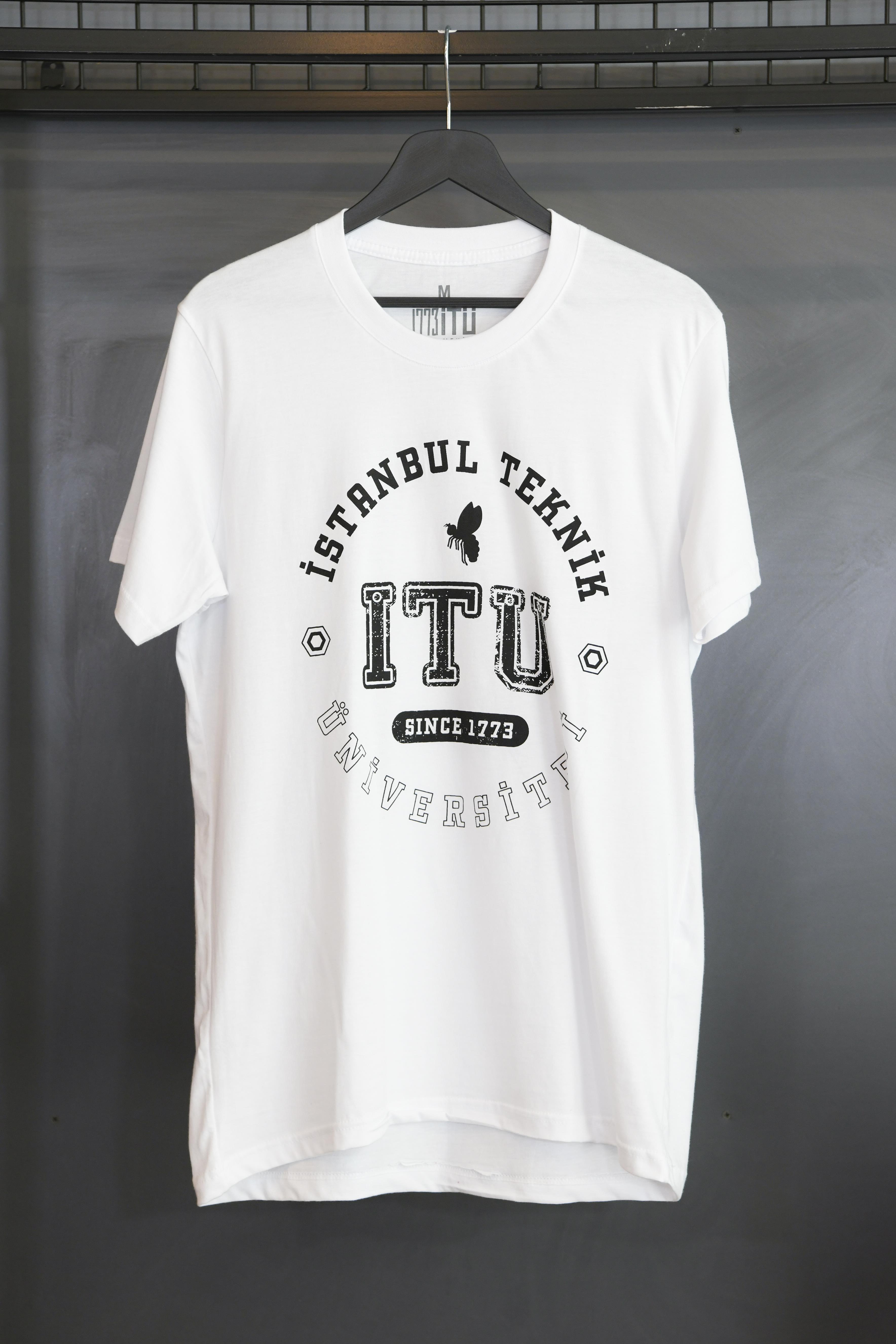 1773İtu.store Classic T-Shirt 