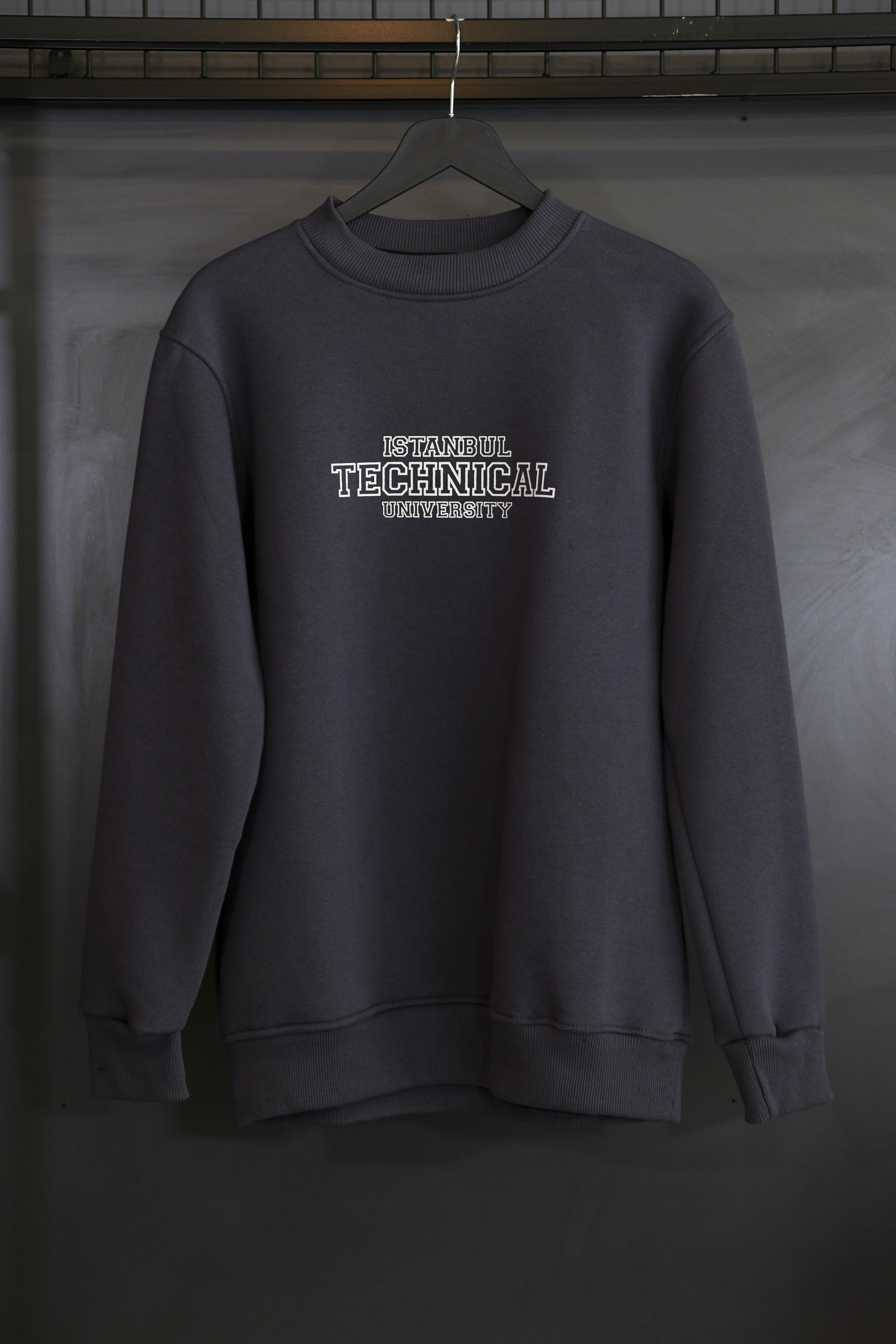 1773İtu.store Sweatshirt