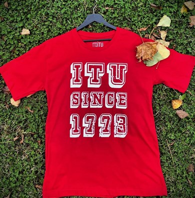 1773İtu.store Classic T-Shirt 
