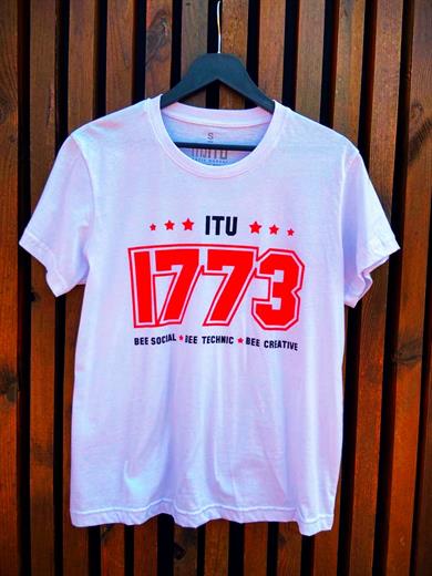 1773İtu.store Classic T-Shirt 